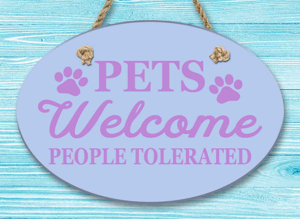 Pets Welcome Oval Ceramic Wall Decor